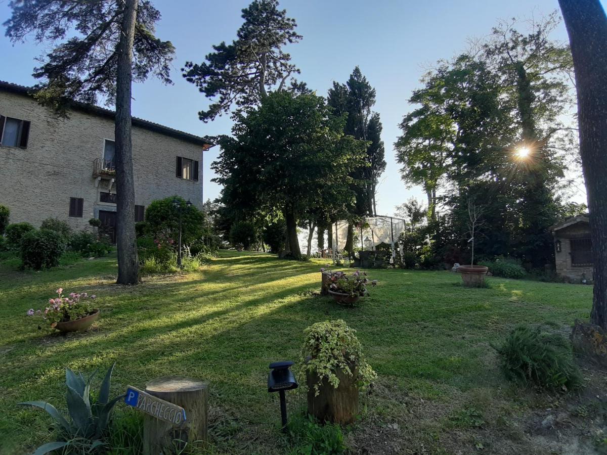 Ca'Lavalle B&B Урбіно Екстер'єр фото