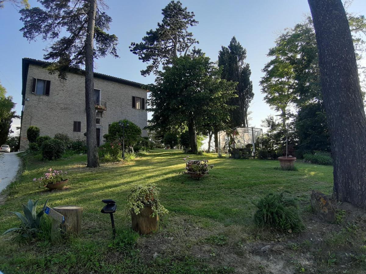 Ca'Lavalle B&B Урбіно Екстер'єр фото