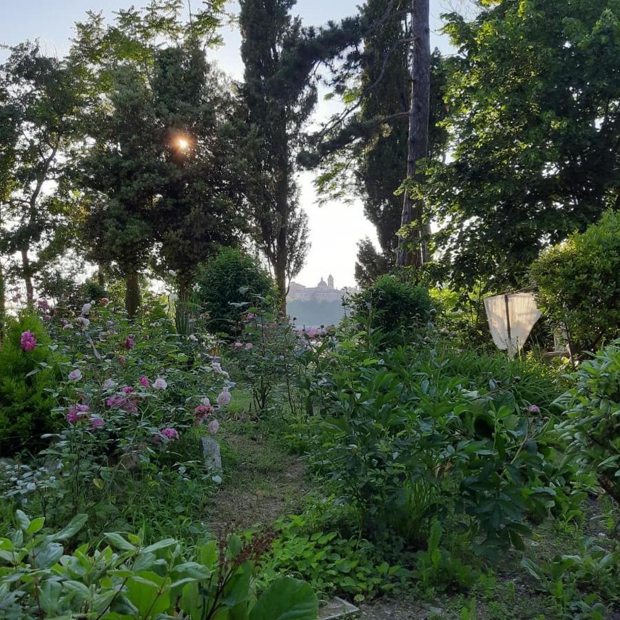 Ca'Lavalle B&B Урбіно Екстер'єр фото